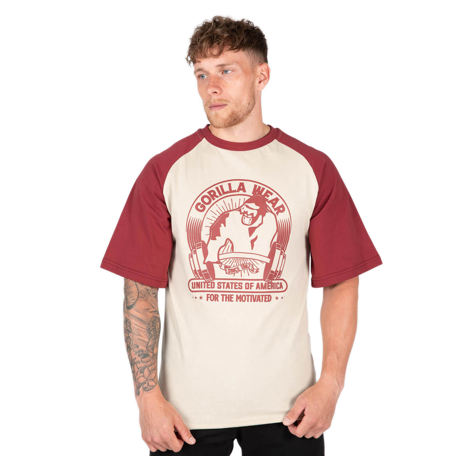 Tjek Logan Oversized T-Shirt, beige/rød, Gorilla Wear hos SportGymButikken.dk