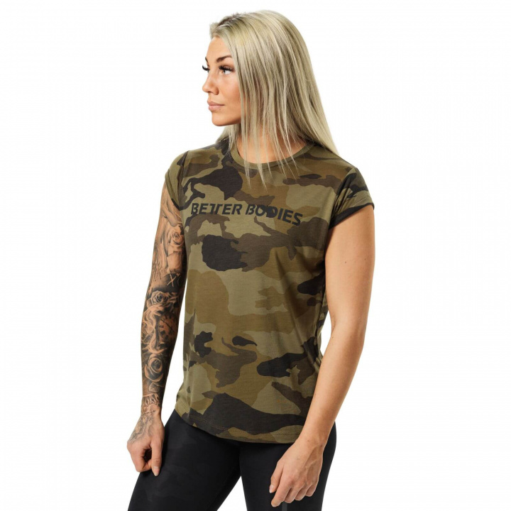 Tjek Astoria Tee, mørkegrøn camo, Better Bodies på SportGymButikken.dk