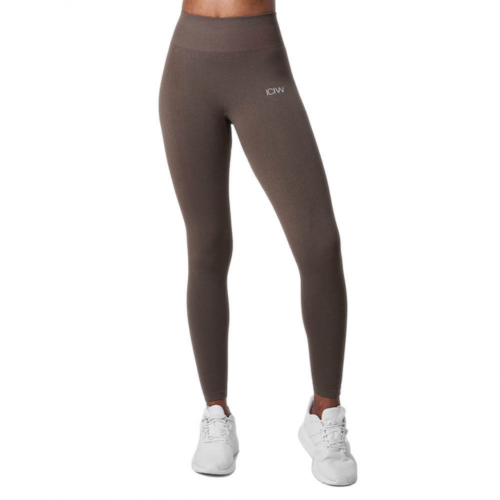 Se Ribbed Define Seamless Tights, mørkt sand, ICANIWILL på SportGymButiken